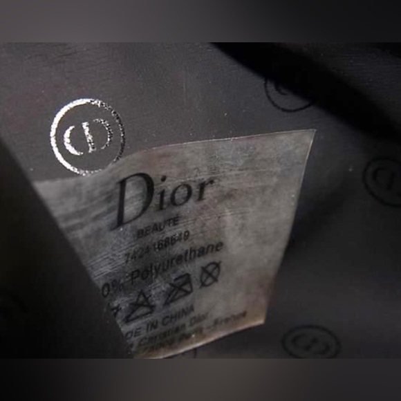 Christian Dior Patent Leather Multi-Pouch - Picture 4 of 4